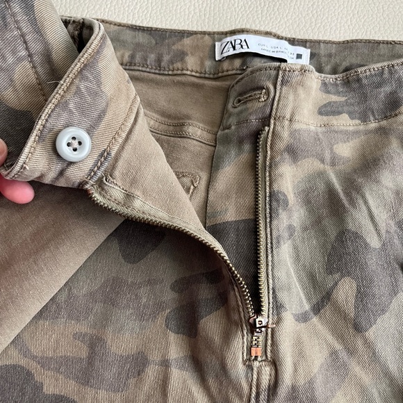 Zara Women’s Camouflage Denim Skort - Size L - Picture 6 of 10